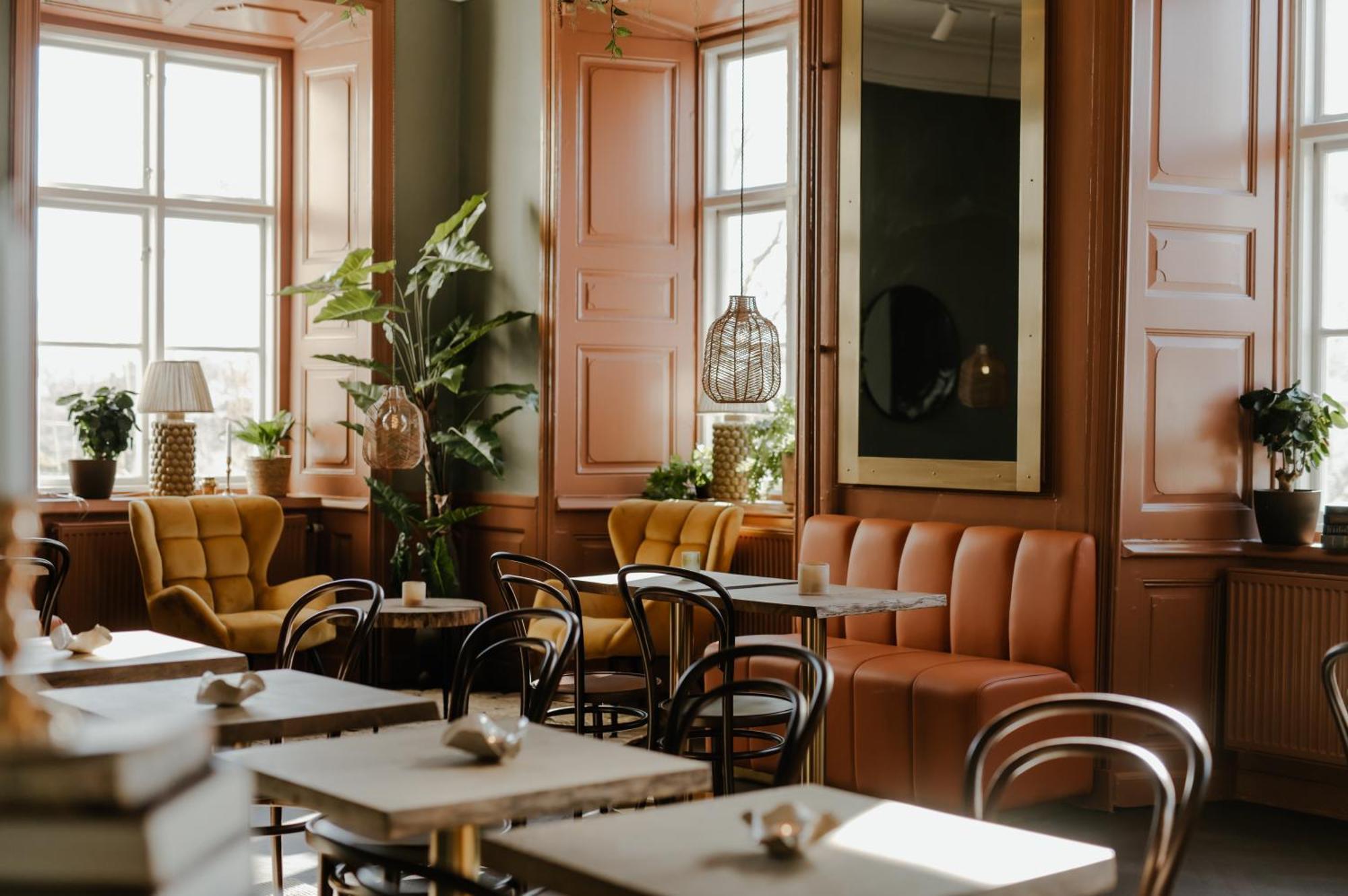 Hotel Haga Slott Enköping Esterno foto