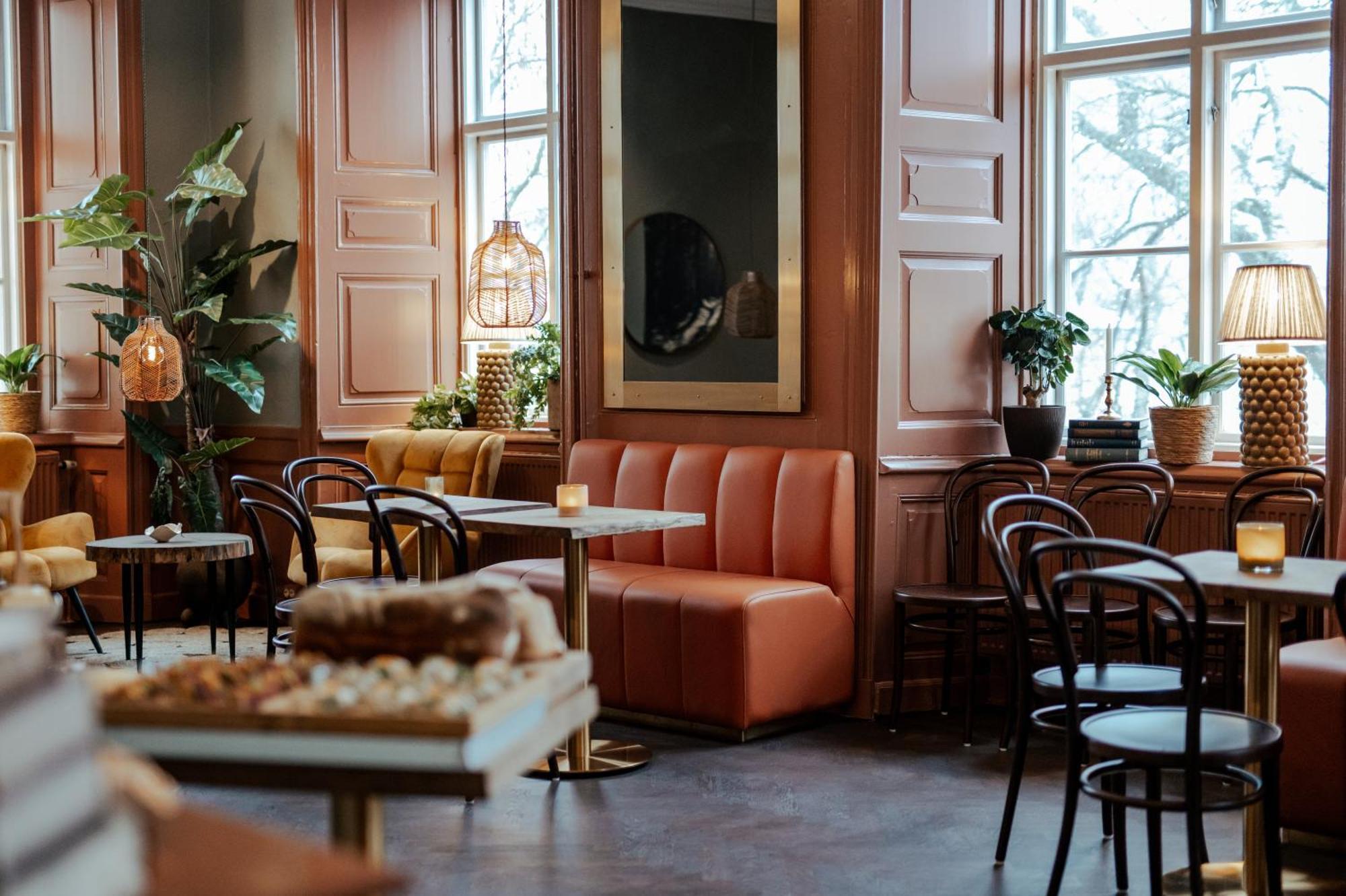 Hotel Haga Slott Enköping Esterno foto