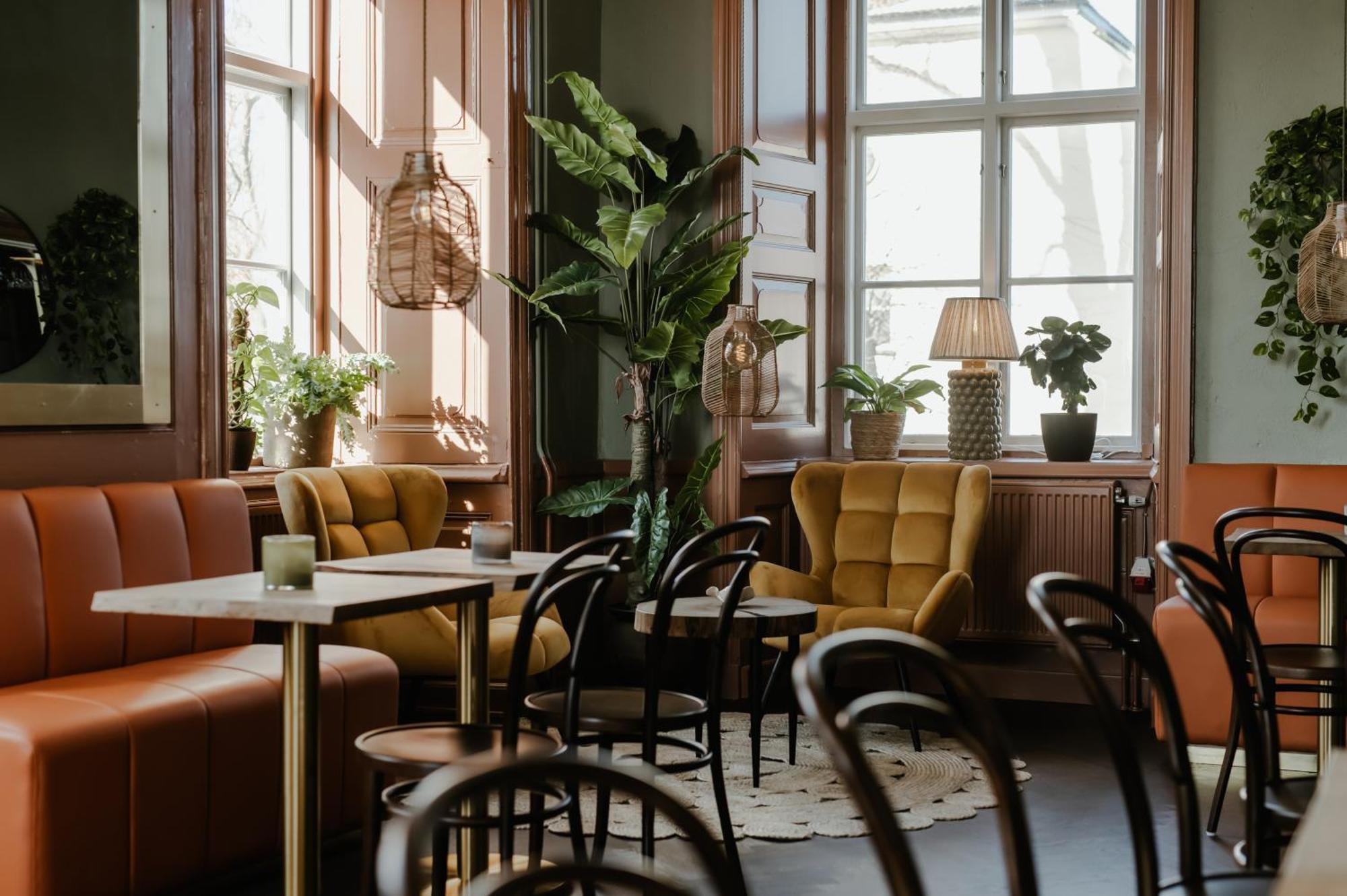 Hotel Haga Slott Enköping Esterno foto