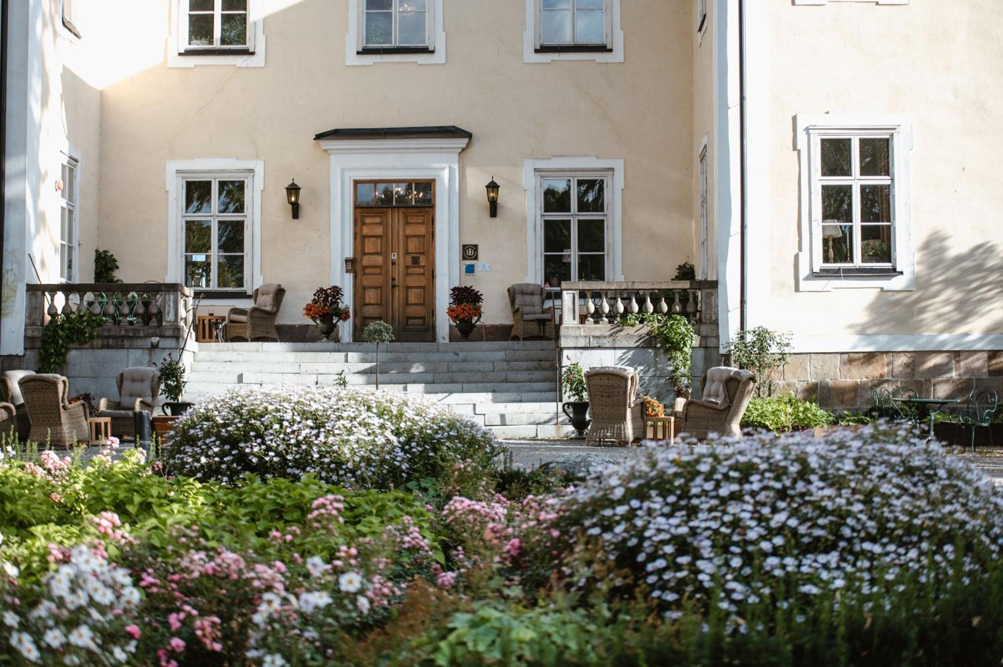 Hotel Haga Slott Enköping Esterno foto
