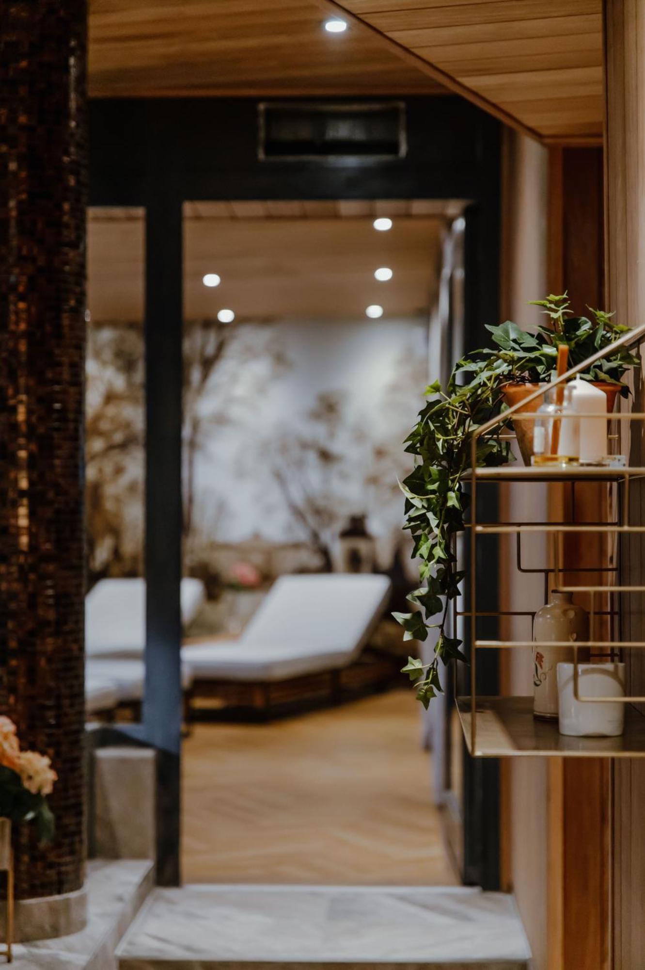 Hotel Haga Slott Enköping Esterno foto