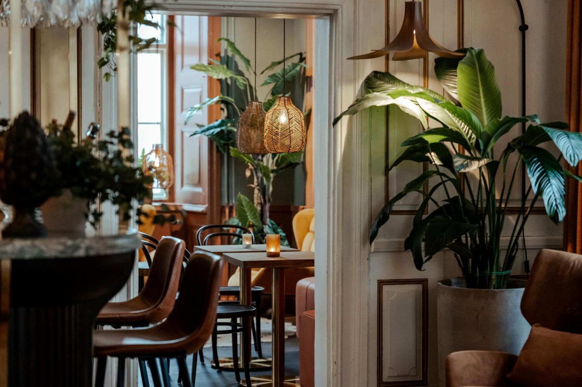 Hotel Haga Slott Enköping Esterno foto