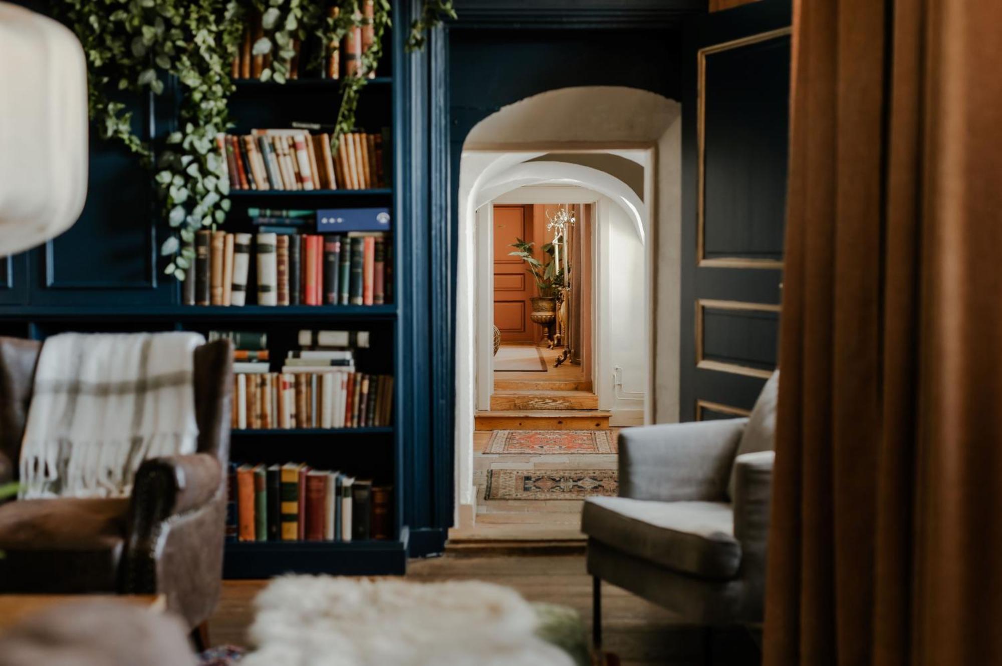 Hotel Haga Slott Enköping Esterno foto