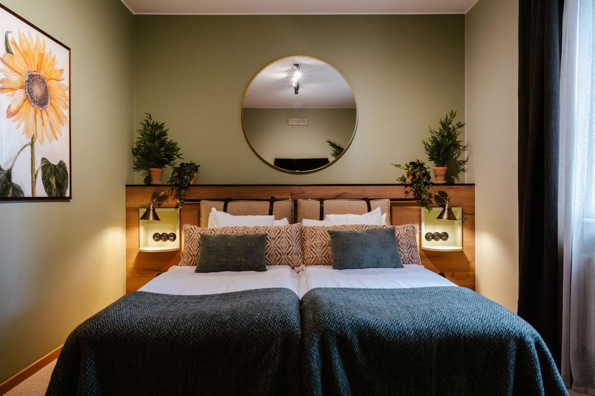 Hotel Haga Slott Enköping Esterno foto